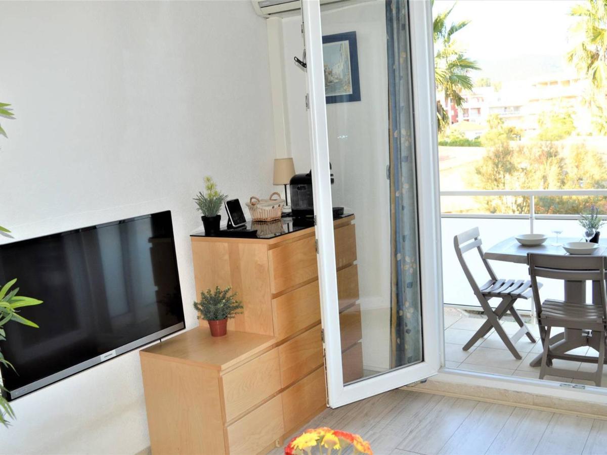 Studio Renove Climatise, 3 Couchages, Proche Port Et Casino A Cavalaire-Sur-Mer - Fr-1-226B-98 Exterior foto